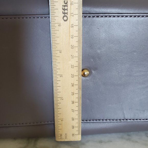 NWOT Dooney and Bourke City Barlow Crossbody Taupe Perfect Condition - Picture 16 of 16